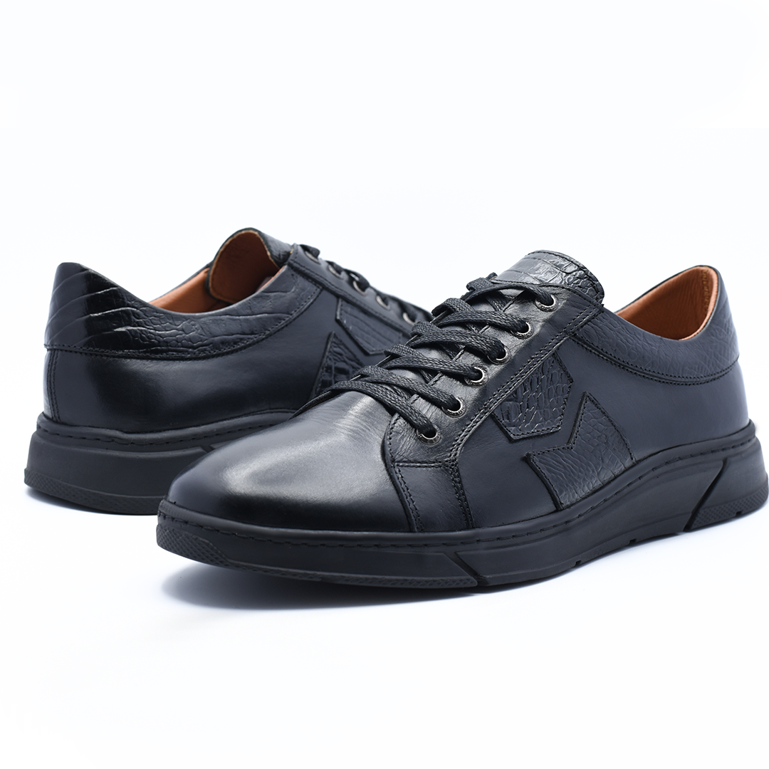 BASKETS EN CUIR NOIR RF019