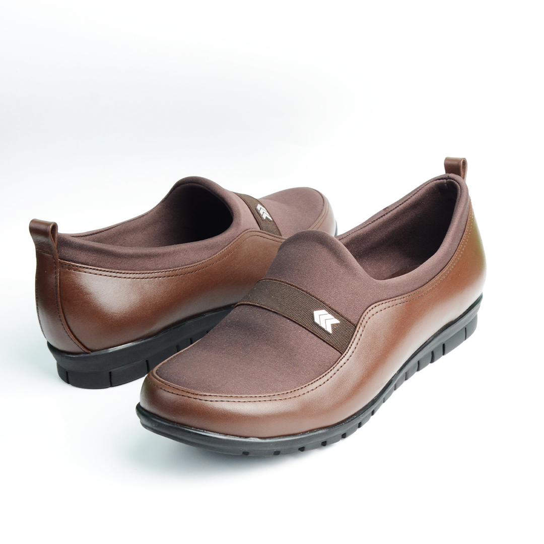 CHAUSSURES ORLA EN CUIR MARRON
