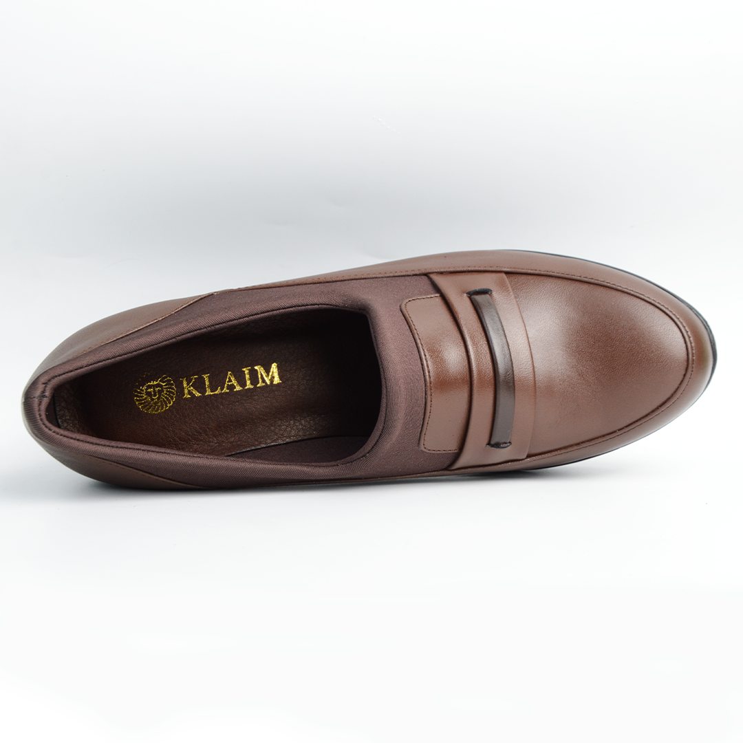 CHAUSSURES NERO EN CUIR MARRON