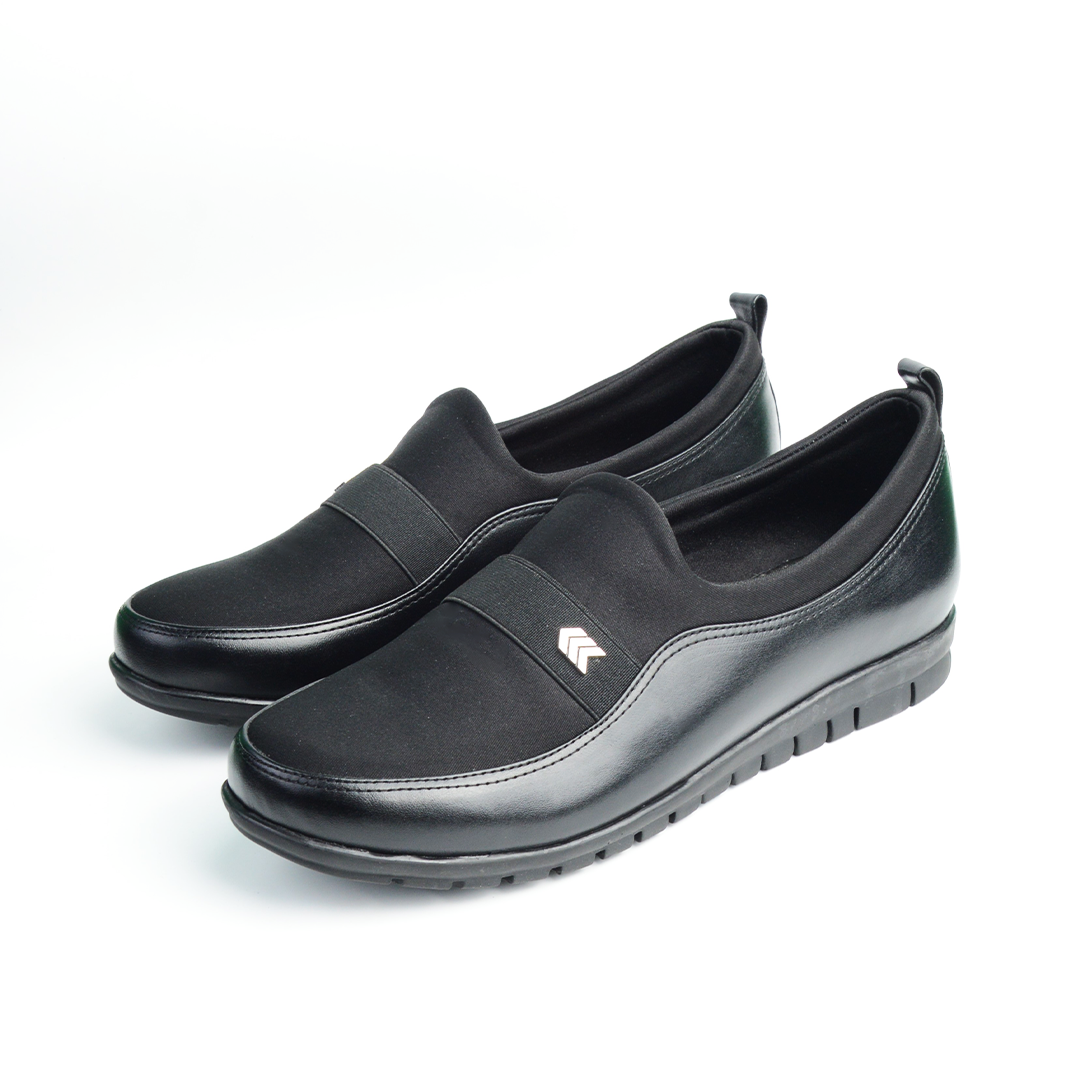 CHAUSSURES ORLA EN CUIR NOIR